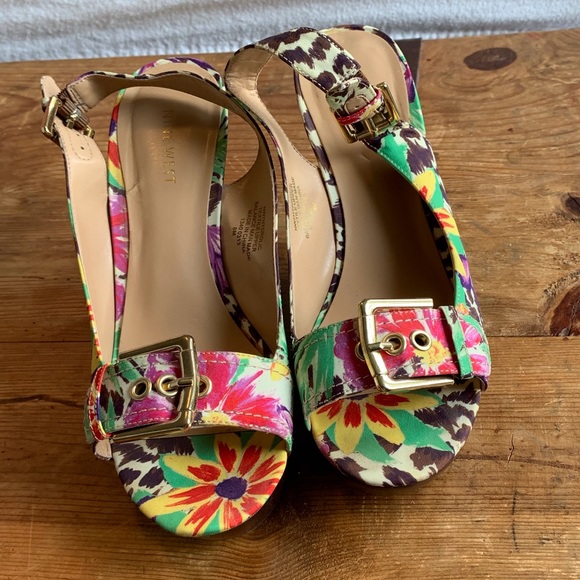 Nine West cheetah flower wedges size 8 - Picture 3 of 5